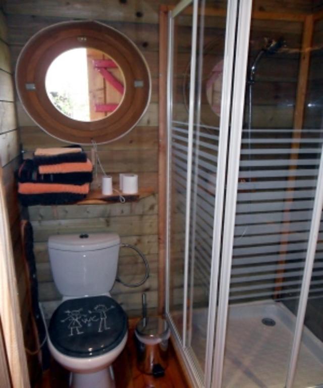 La Roulotte Du Verger Barneville-sur-Seine Room photo